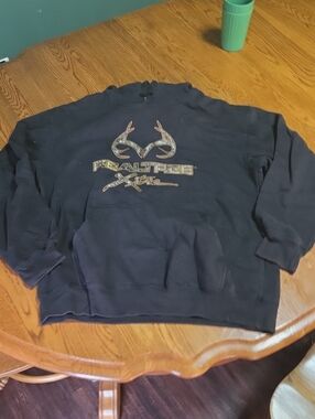 Realtree Black Crewneck Sweatshirt with Camo Logo